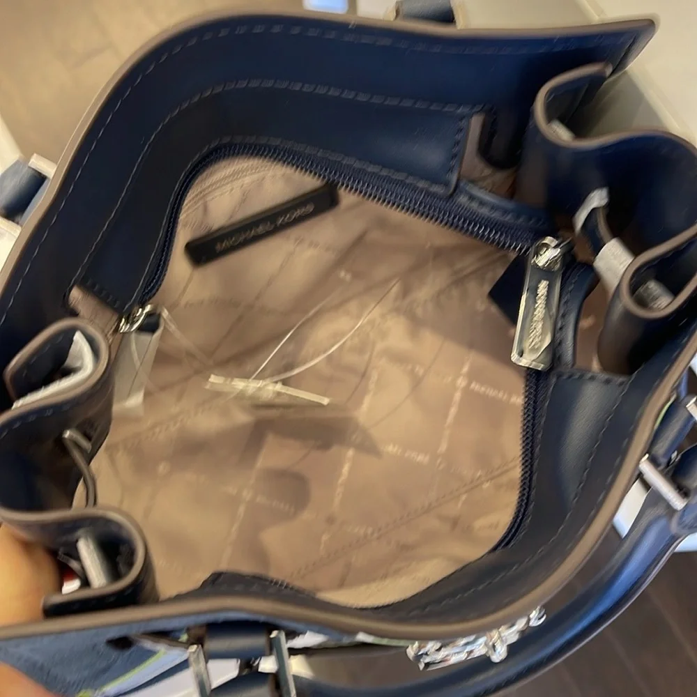 Michael Kors Hamilton Small Satchel Shoulder Crossbody Bag 
Navy Multi 
NWT - Picture 11 of 16